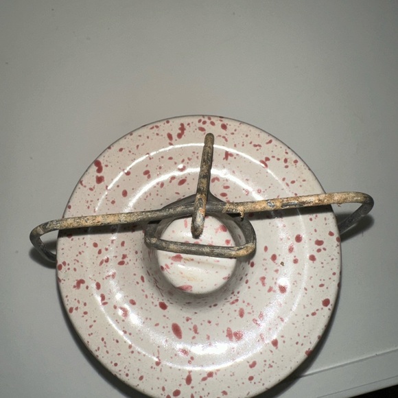 Red Speckled Lidded Crock - Picture 2 of 4